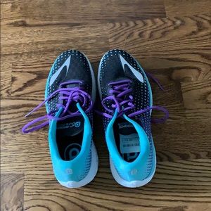 Brooks Running Shoes. Pure Flow 5